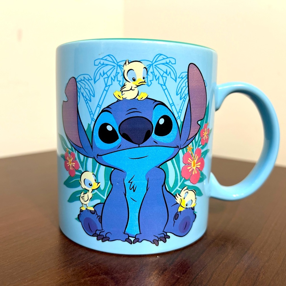Disney Lilo And Stitch With Ducklings 20oz Blue Coffee Mug